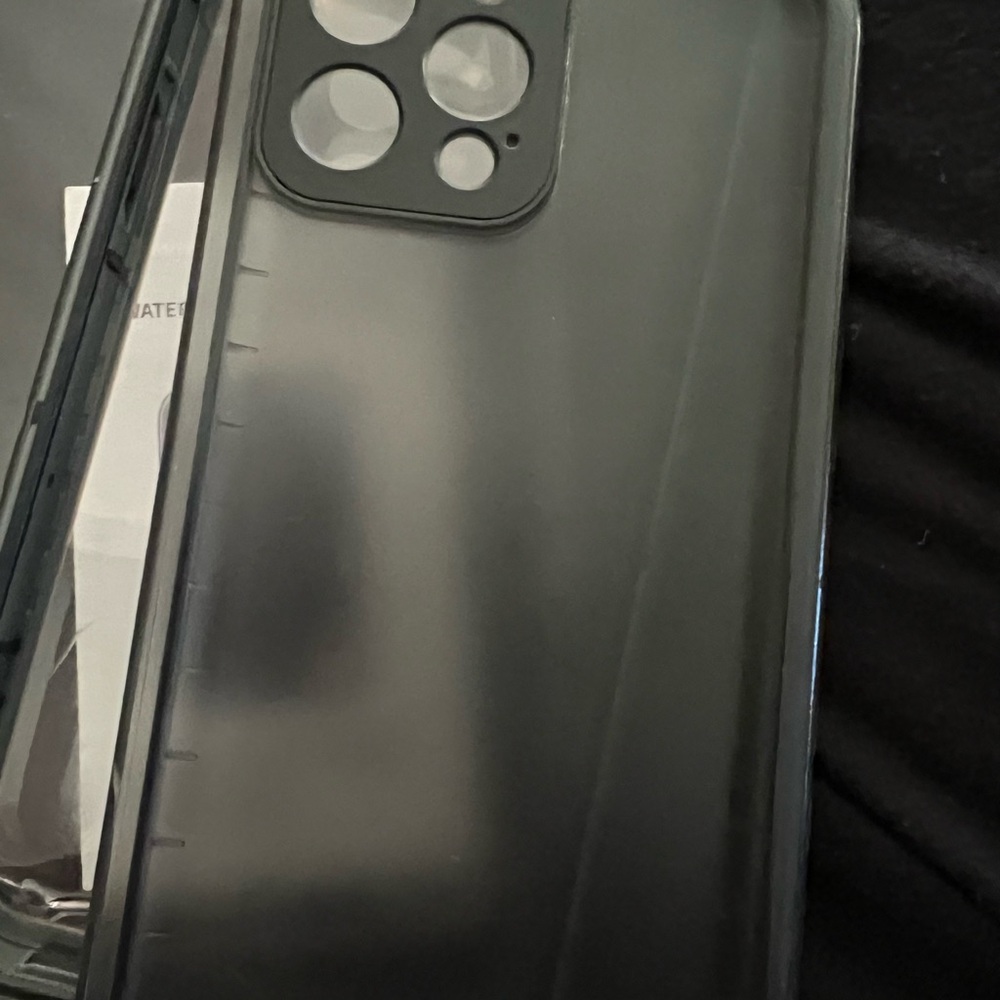 IPhone 13 max phone case